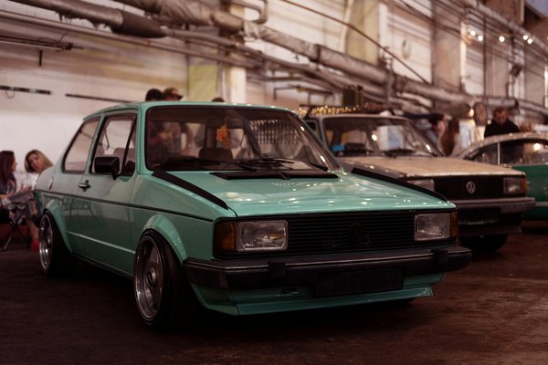 Portefeuilles pour homme : tendances 2025 à ne pas manquer