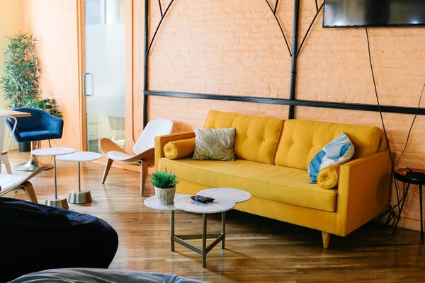 Comment la mode minimaliste inspire la décoration d'intérieur